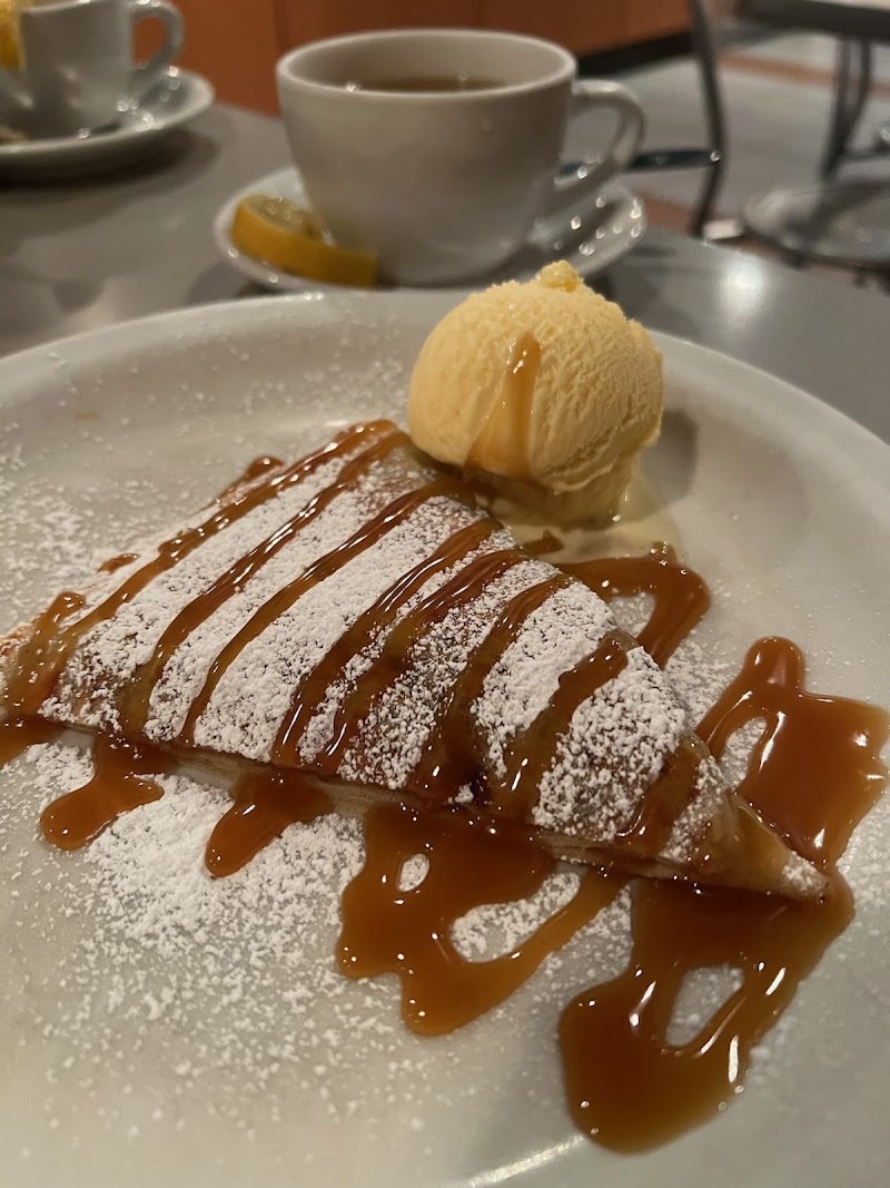 Fresco Creperie & Cafe Long Beach photo 4