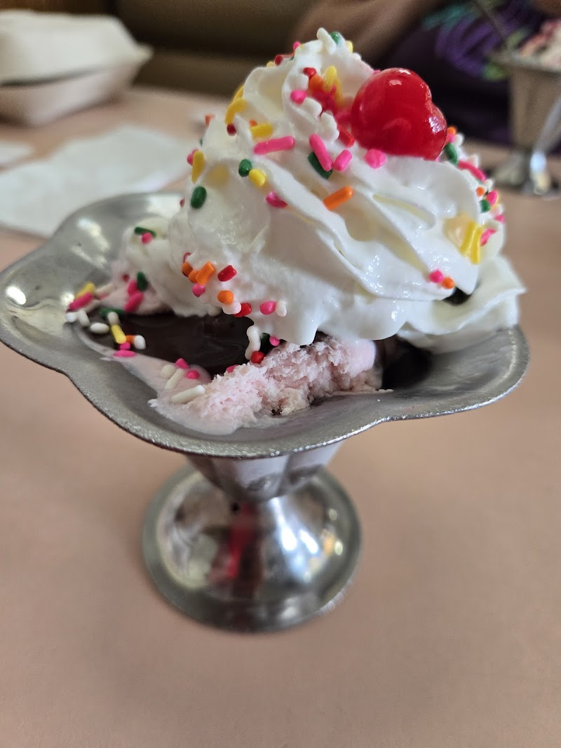 Friendly's photo 5