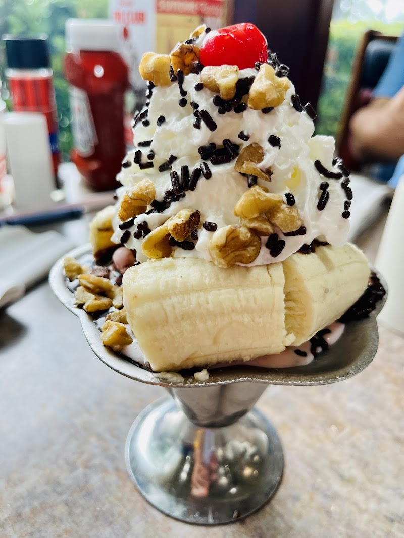 Friendly's photo 5