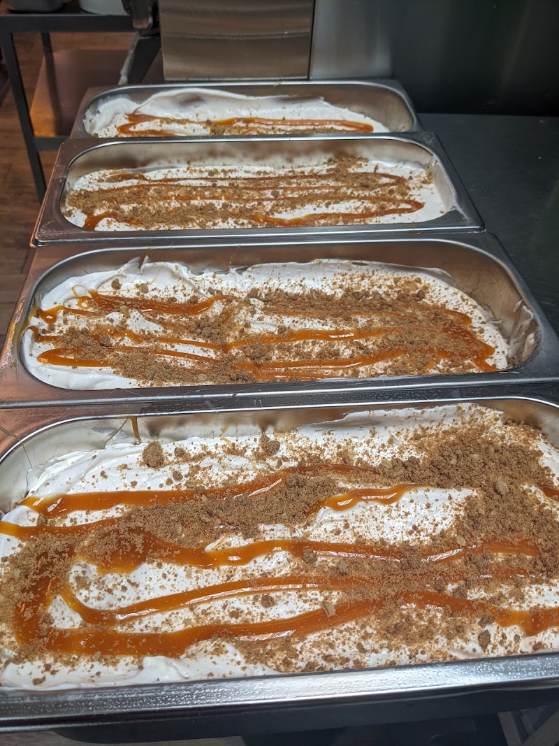 Frozen Cow Ices & Cream photo 3