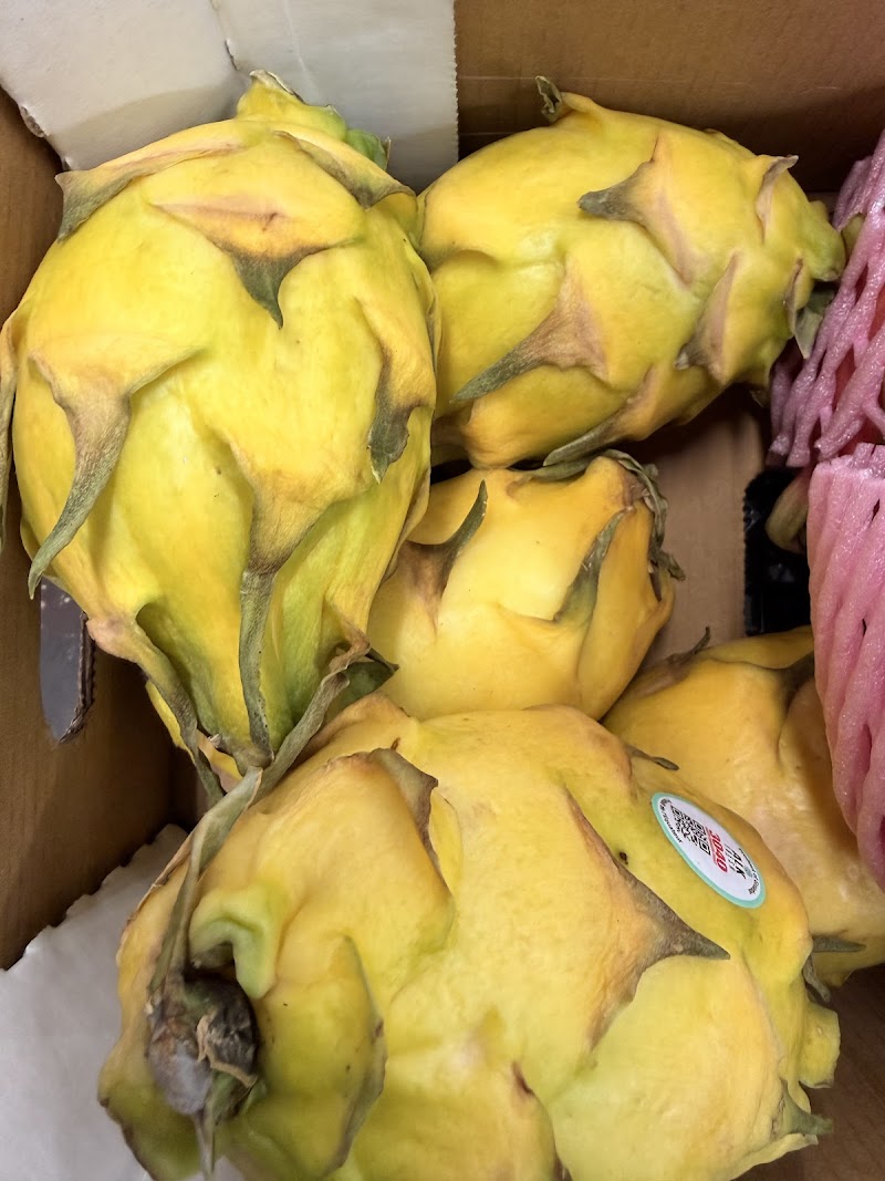 Fruit Warehouse Deli photo 2