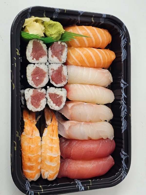 FUJI SUSHI photo 3