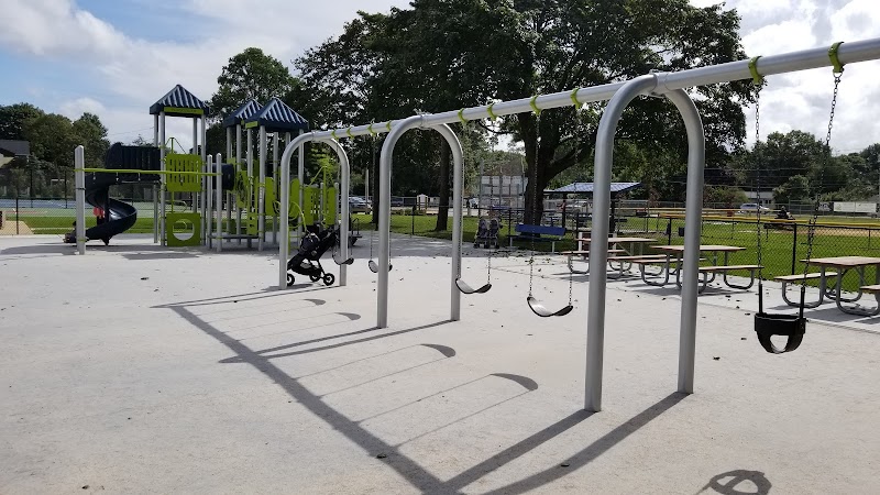 Gaynor Park photo 1