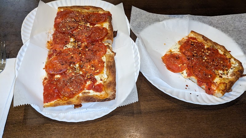 Genovese Pizzeria photo 3