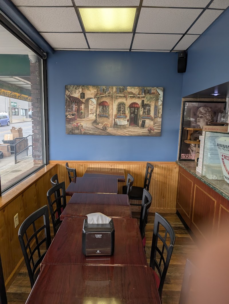 Gino's of Carle Place Pizzeria and Restaurant photo 4