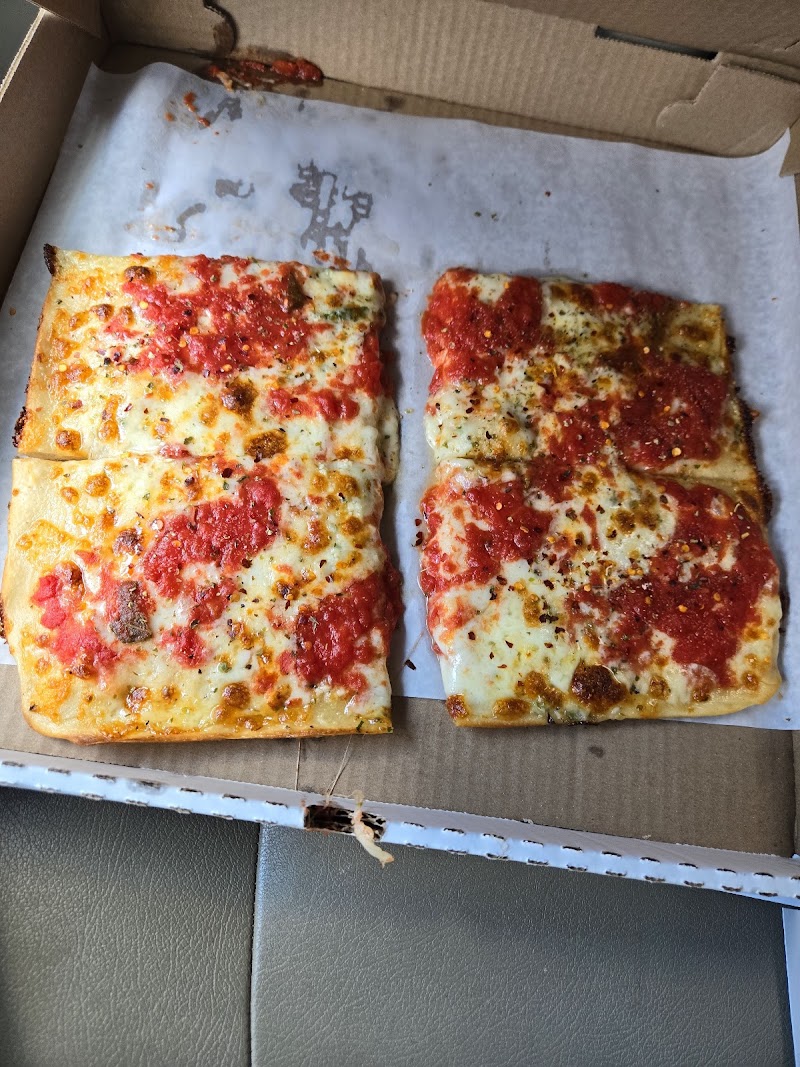 Gino's Pizza photo 4