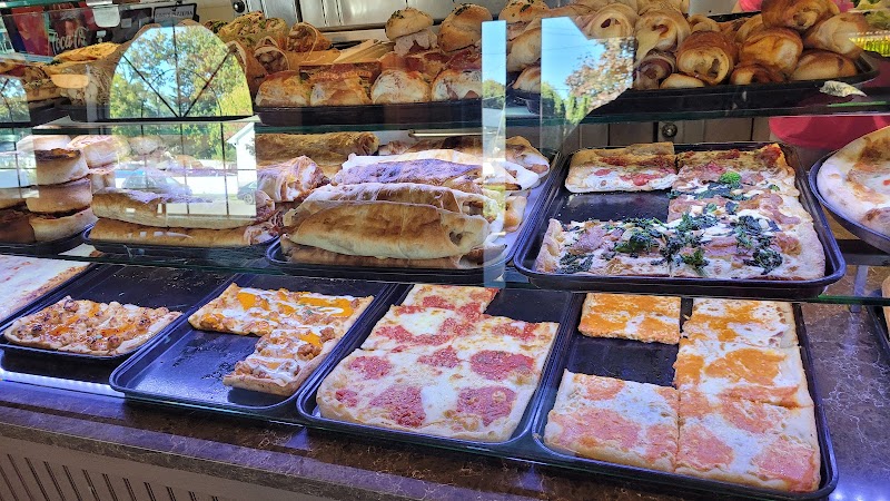 Gino's Pizzeria photo 3