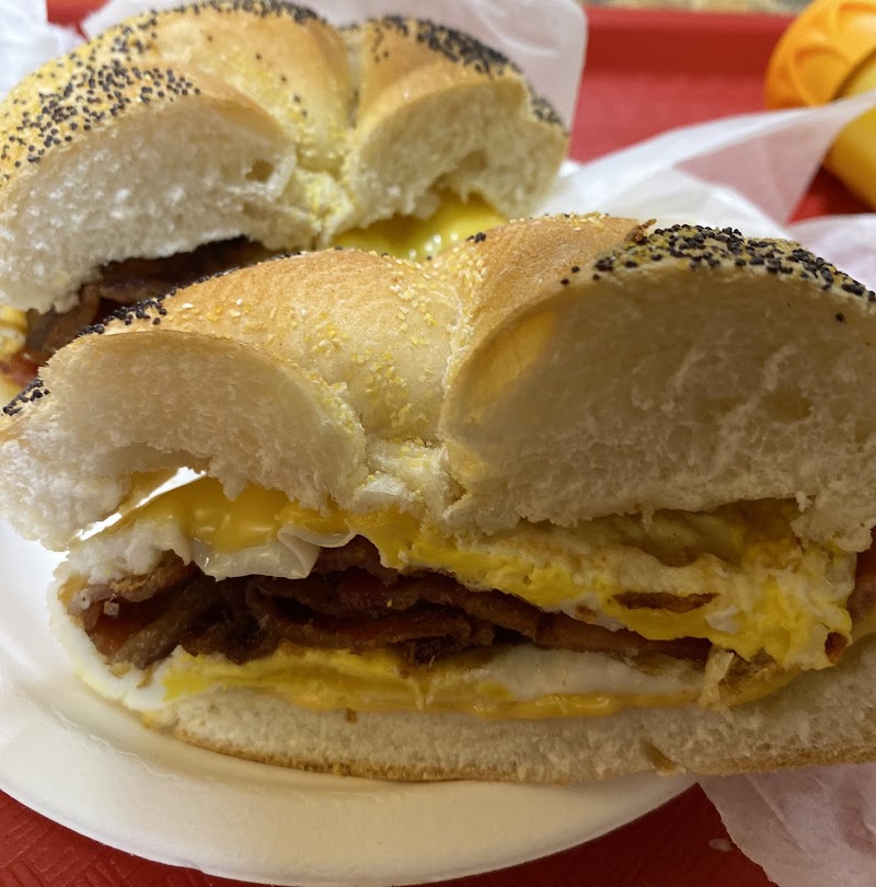 Gold & Meyer's Gourmet Deli photo 4