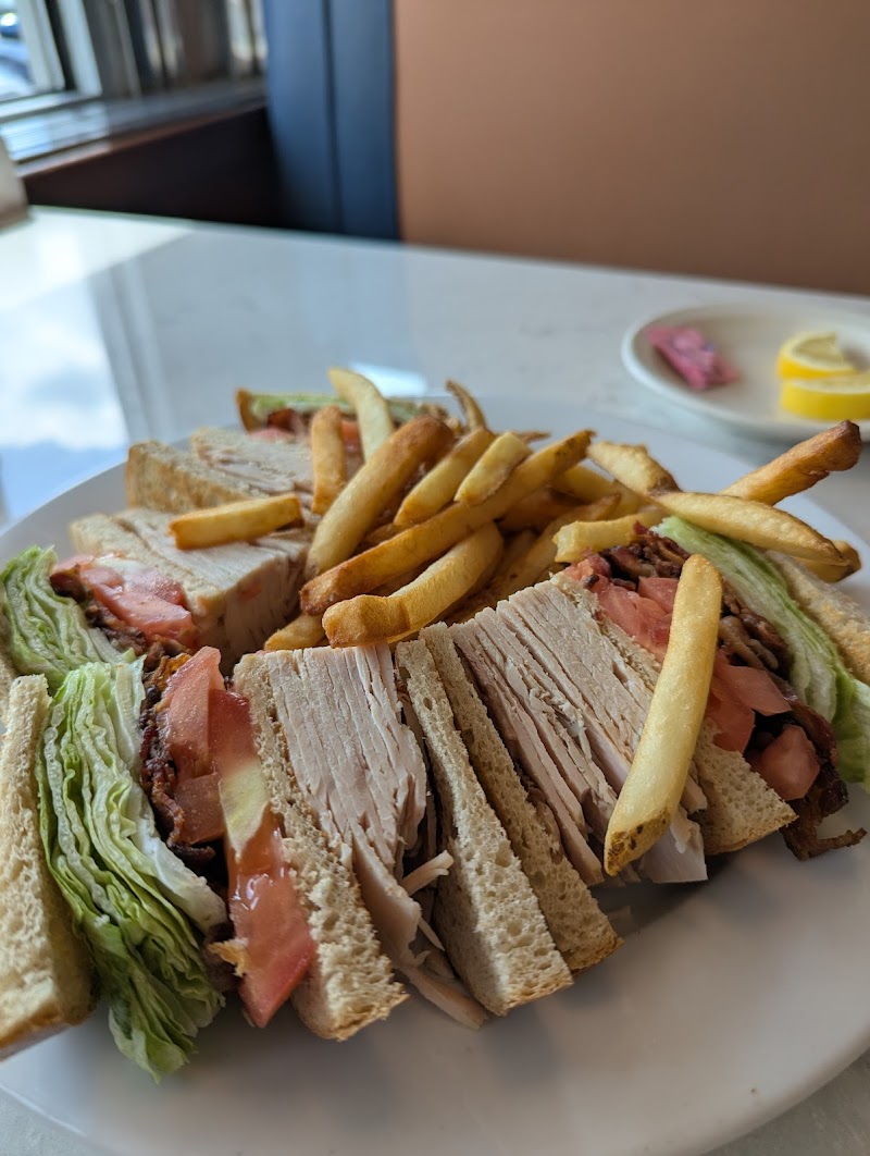Golden Reef Diner photo 3