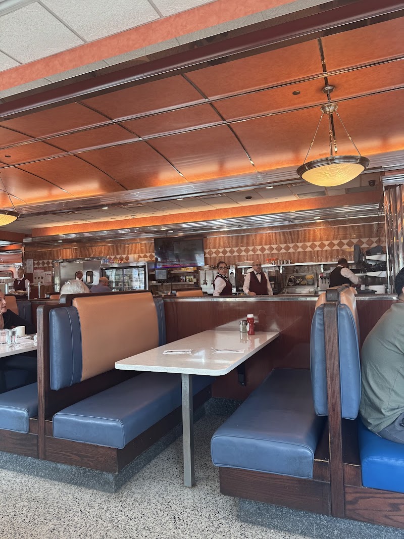 Golden Reef Diner photo 4