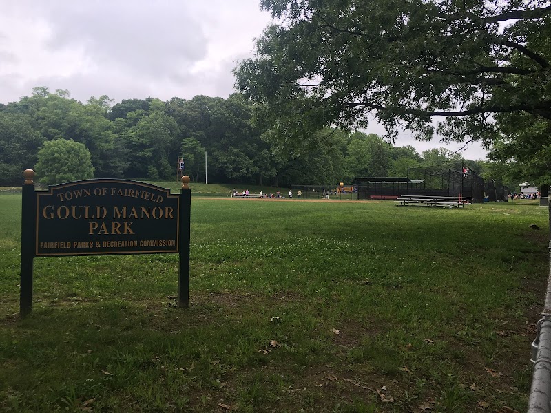 Gould Manor Park photo 3