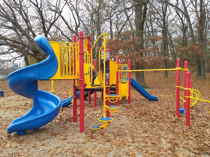 Gould Manor Park photo 4