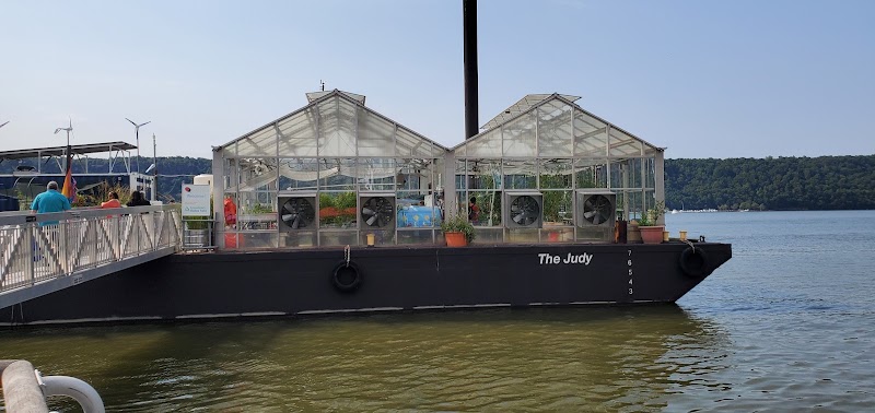 Groundwork Hudson Valley's Science Barge