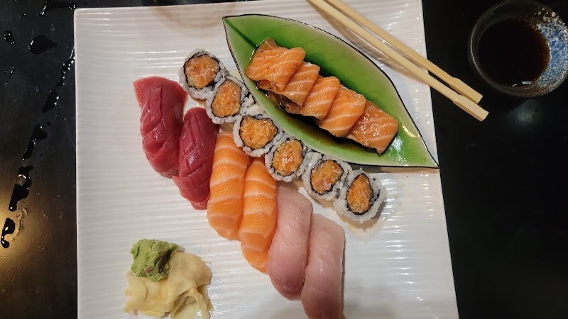 Haiku Sushi photo 3