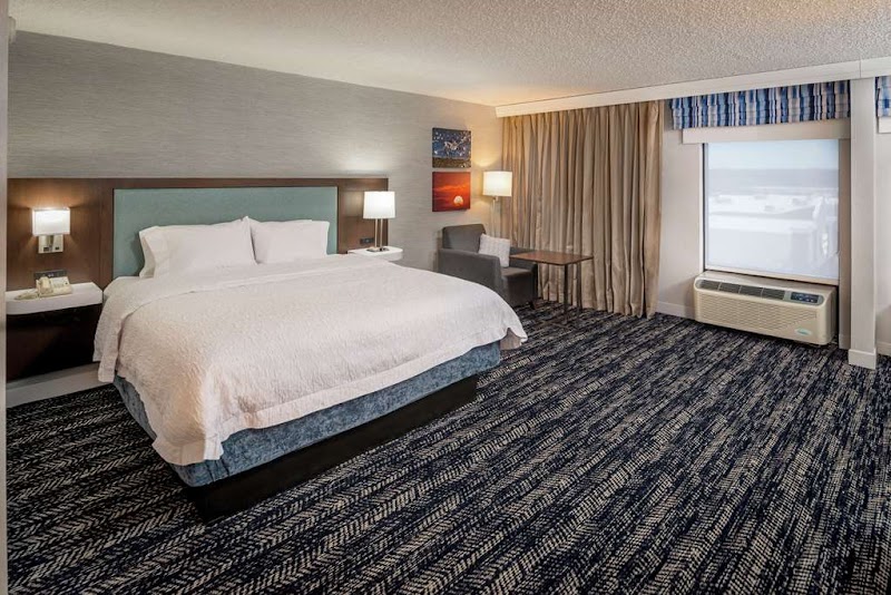 Hampton Inn Long Island/Commack photo 2
