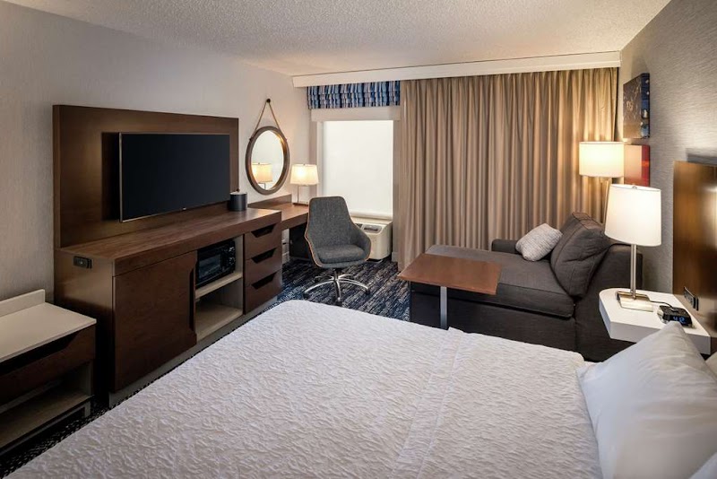 Hampton Inn Long Island/Commack photo 5