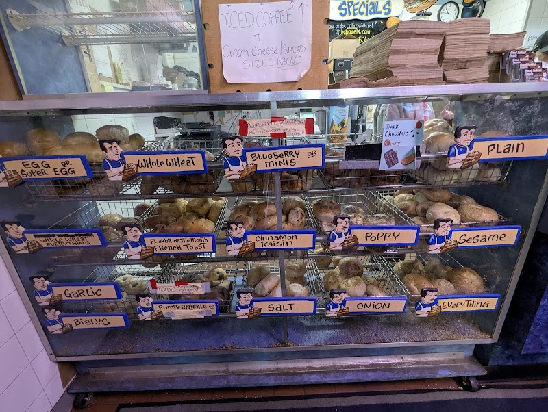 Hand Rolled Bagels photo 4