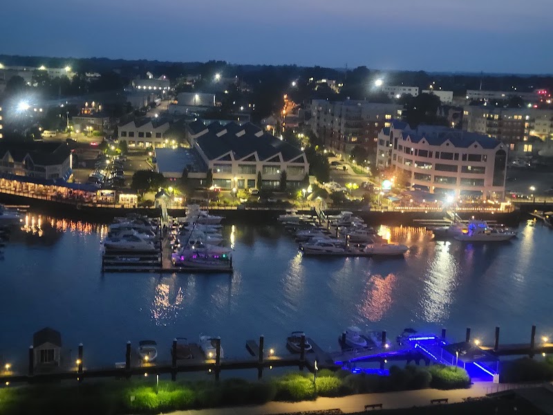 Harbor Point Boardwalk photo 4