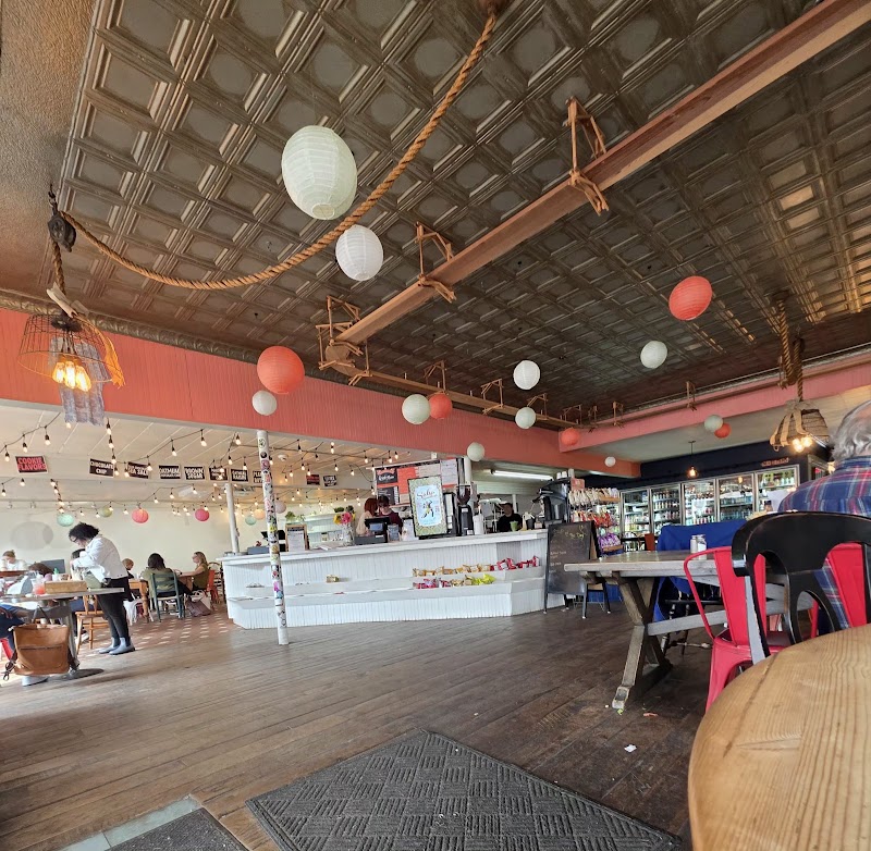 Harborview Market photo 5
