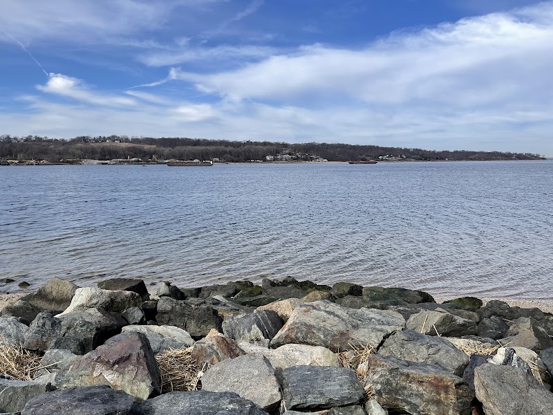 Harry Tappen Beach - Town of Oyster Bay, beach in Sea Cliff