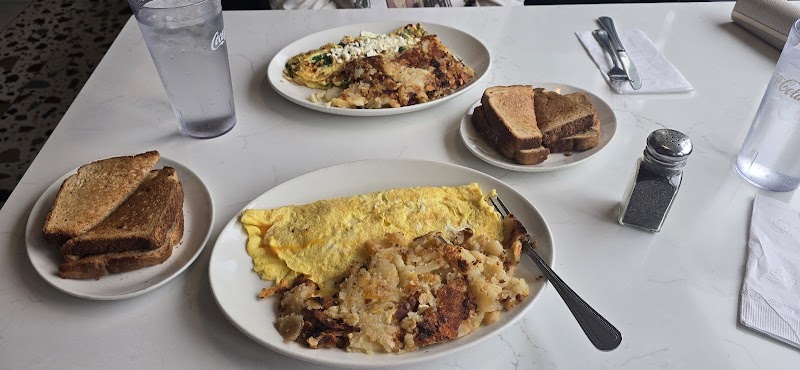 Hauppauge Palace Diner photo 2