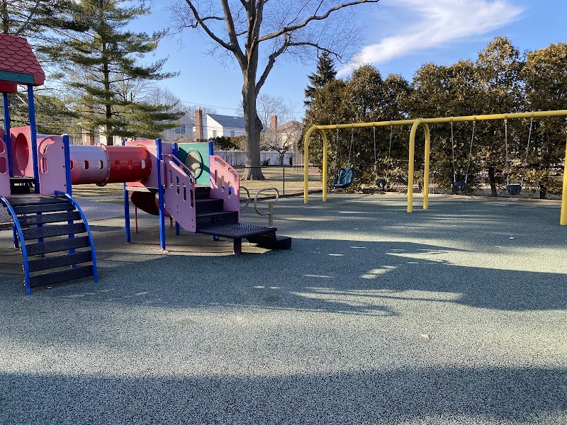 Hemlock Playground (Garden City) photo 1