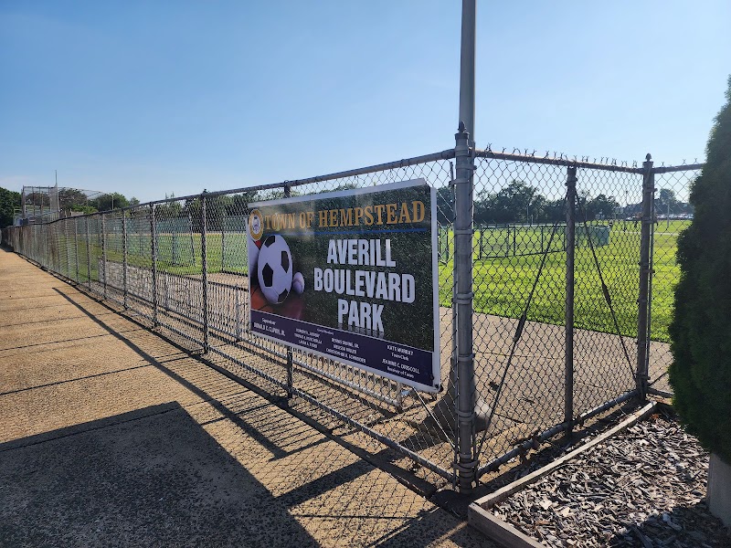 Hempstead Parks & Recreation - Averill Boulevard Park and Swimming Pool Complex photo 5
