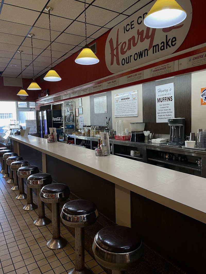 Henry's Confectionery photo 3