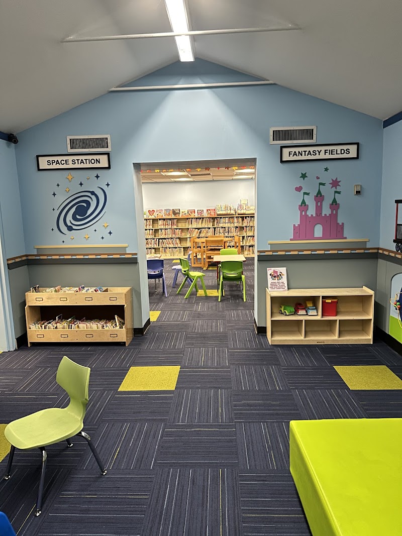 Hicksville Public Library photo 3