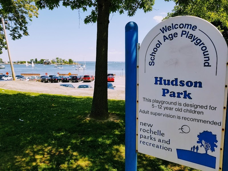 Hudson Park & Beach photo 2