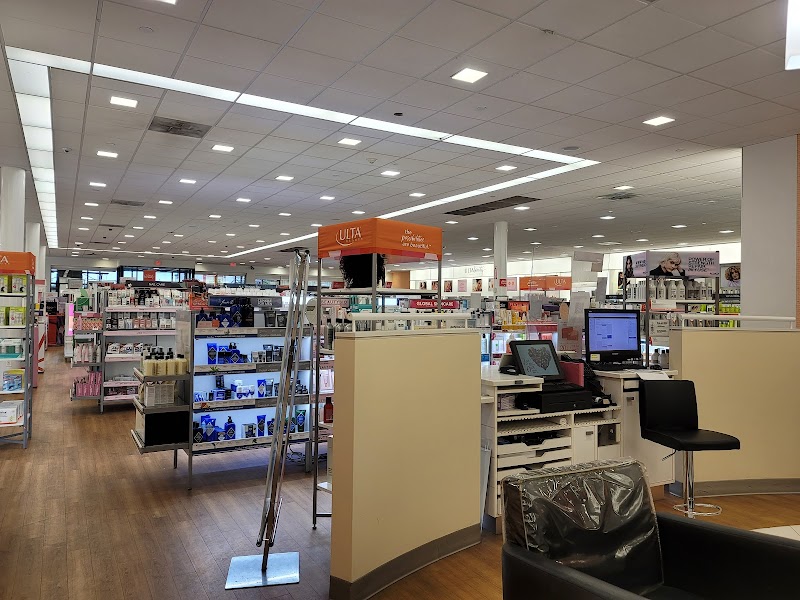 Huntington Shopping Center photo 2