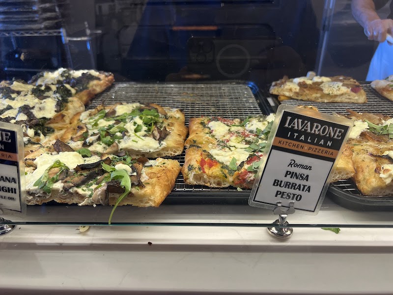 Iavarone Italian Kitchen + Pizzeria photo 4