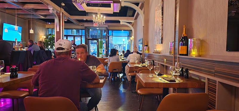 IMC Restaurant & Bar photo 2