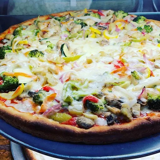 Imperial Pizzeria & Restaurant photo 2