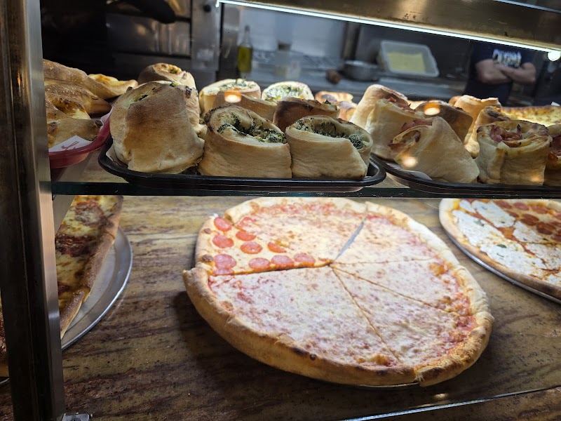 Imperial Pizzeria & Restaurant photo 4