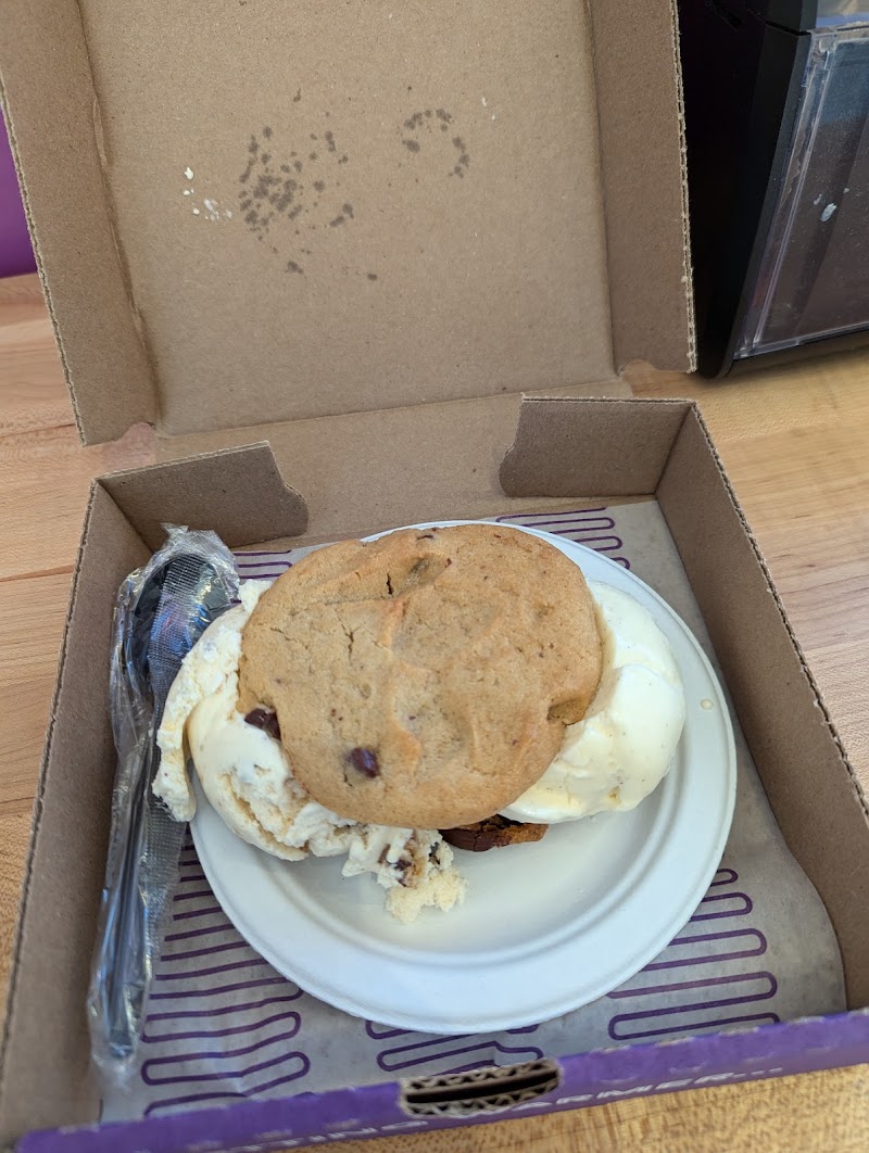 Insomnia Cookies photo 5