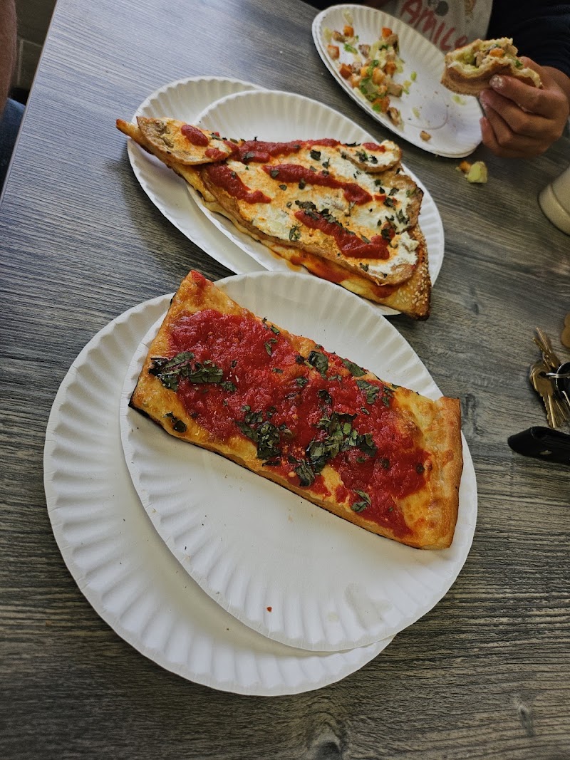 Isabella's Pizza photo 2