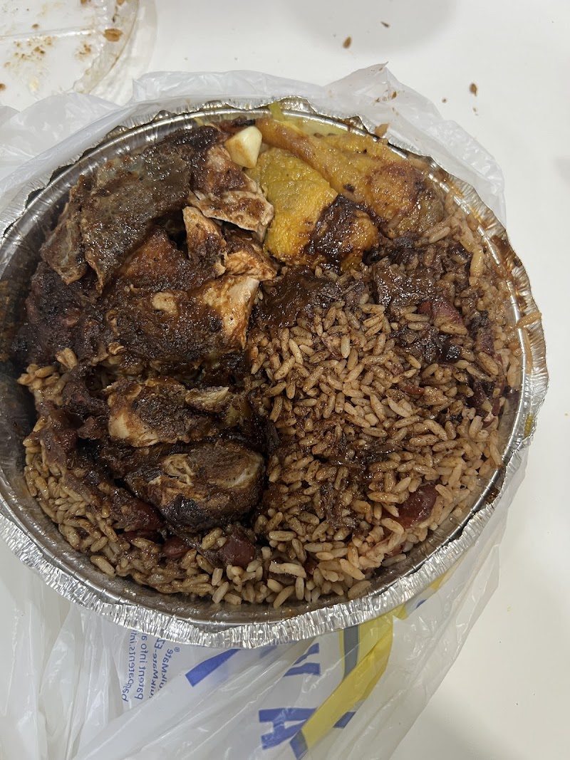 ISLAND FLAVOR JERK CUISINE photo 3