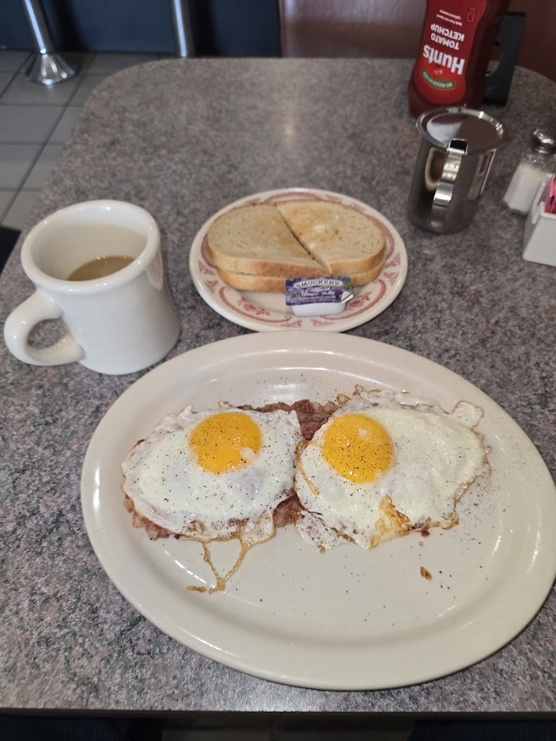 Island Park Diner photo 3