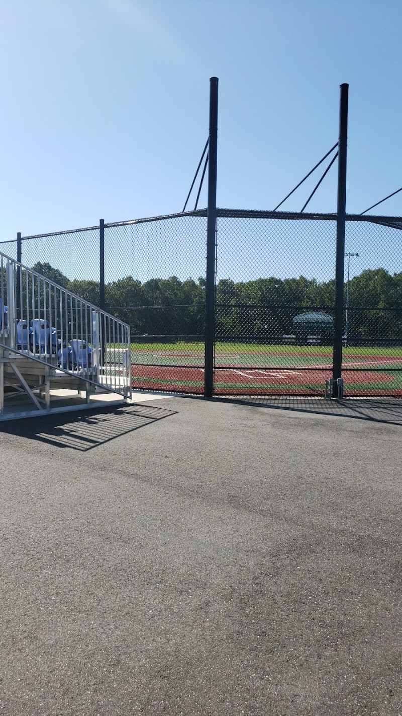 Islandia Baseball Field and Park photo 2
