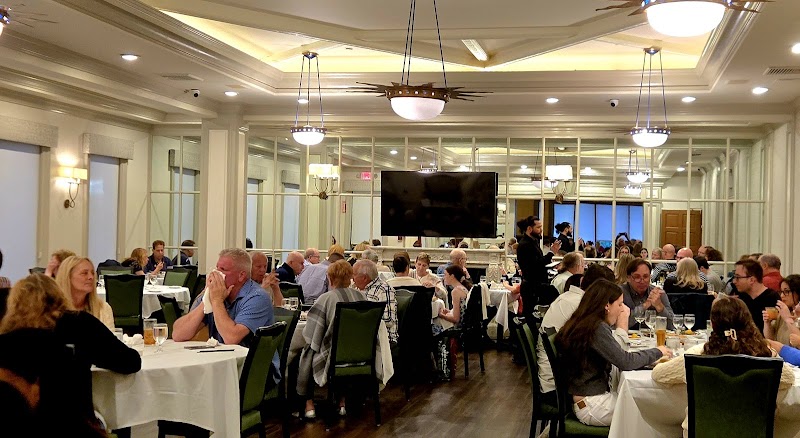 Jonathan's Restaurant photo 2