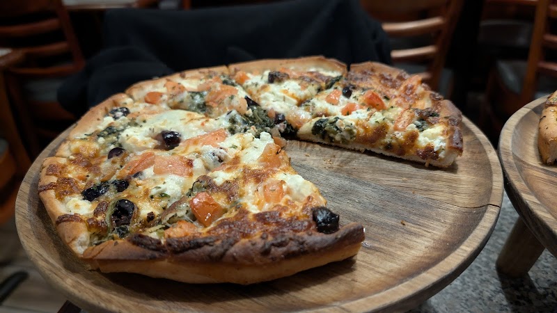 Jordan's Restaurant & Pizza photo 4