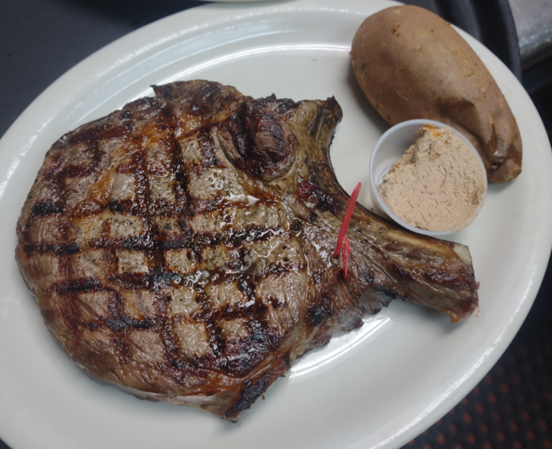 J&R's Islip Steak House photo 2