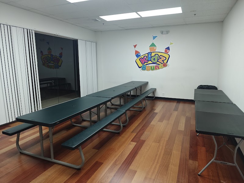 Kidz Bounce 716 photo 5
