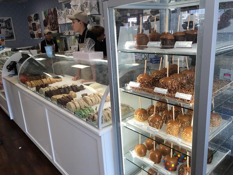 Kilwins Ice Cream - Chocolate - Fudge photo 4