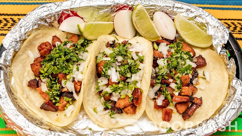 Kings Deli And Taqueria photo 2