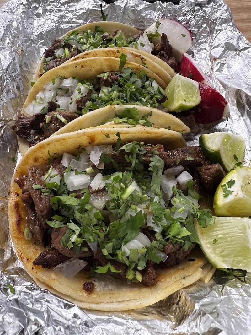 Kings Deli And Taqueria photo 4