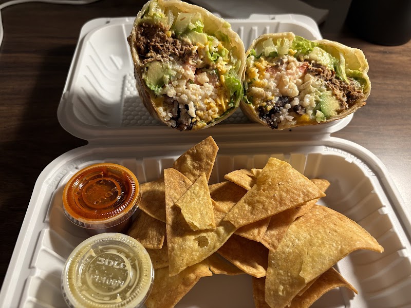Kings Deli And Taqueria photo 5