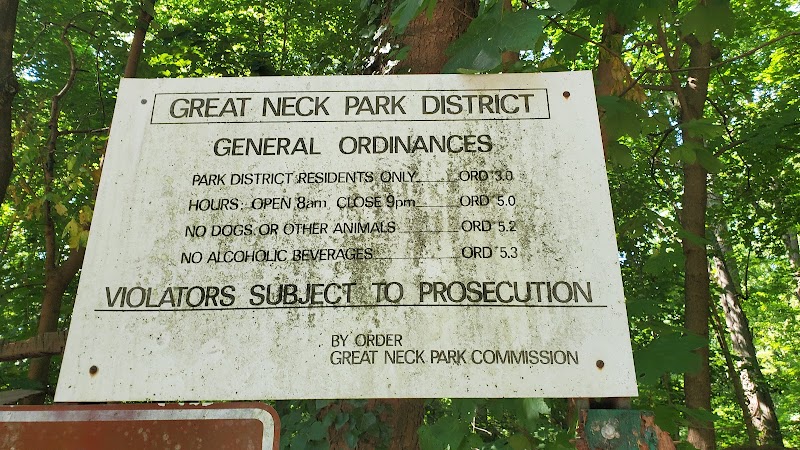 Kings Point Park North Parking Lot photo 3