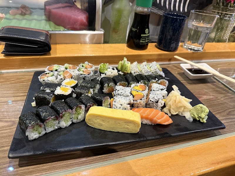 Kira Sushi photo 3